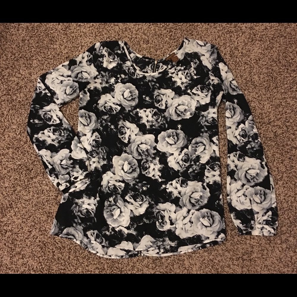 FLORAL BLOUSE